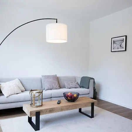Helle Moderne Apartamento *